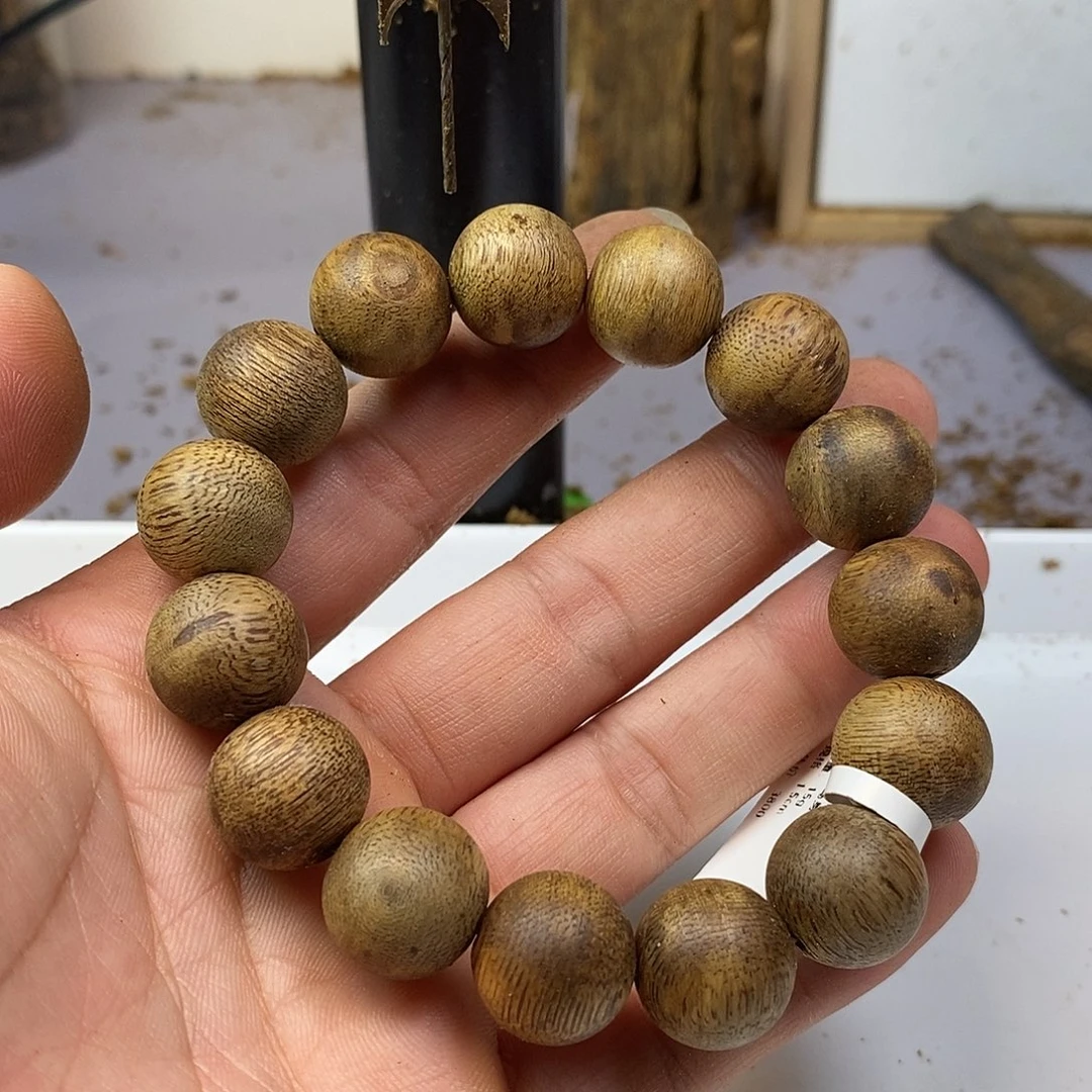 沉香手串乌身规格1.5-15