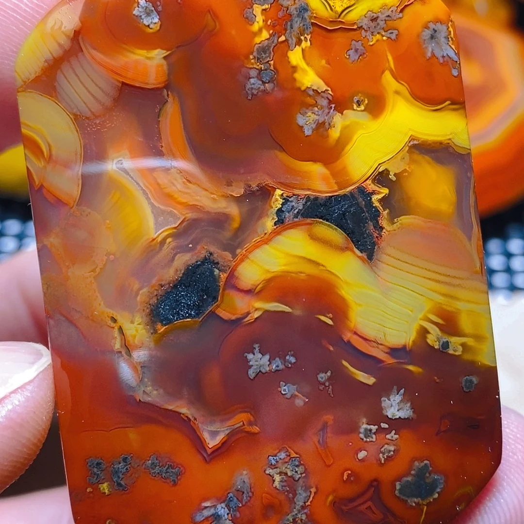 玛瑙/玉髓颈饰未镶嵌东*