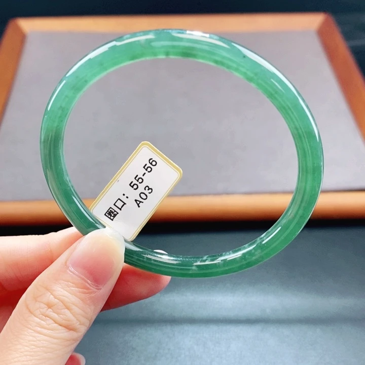 翡翠未镶嵌手镯翡翠手镯23