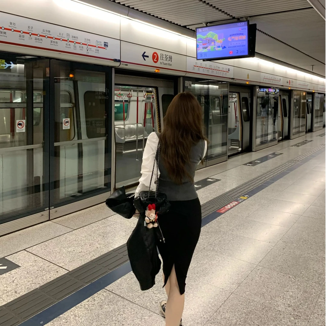 ke7en 通勤中裙后开衩包臀半身裙