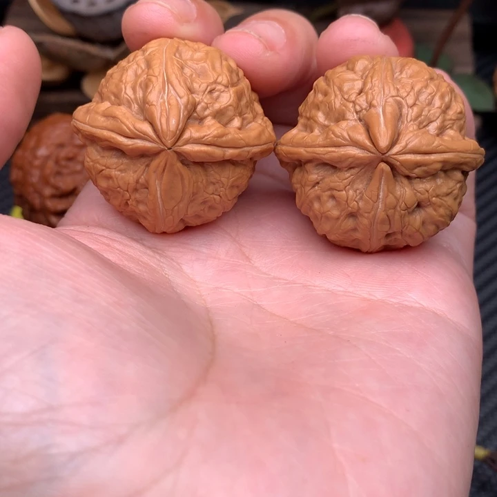 ****风吊坠文玩核桃玄龙凹底37