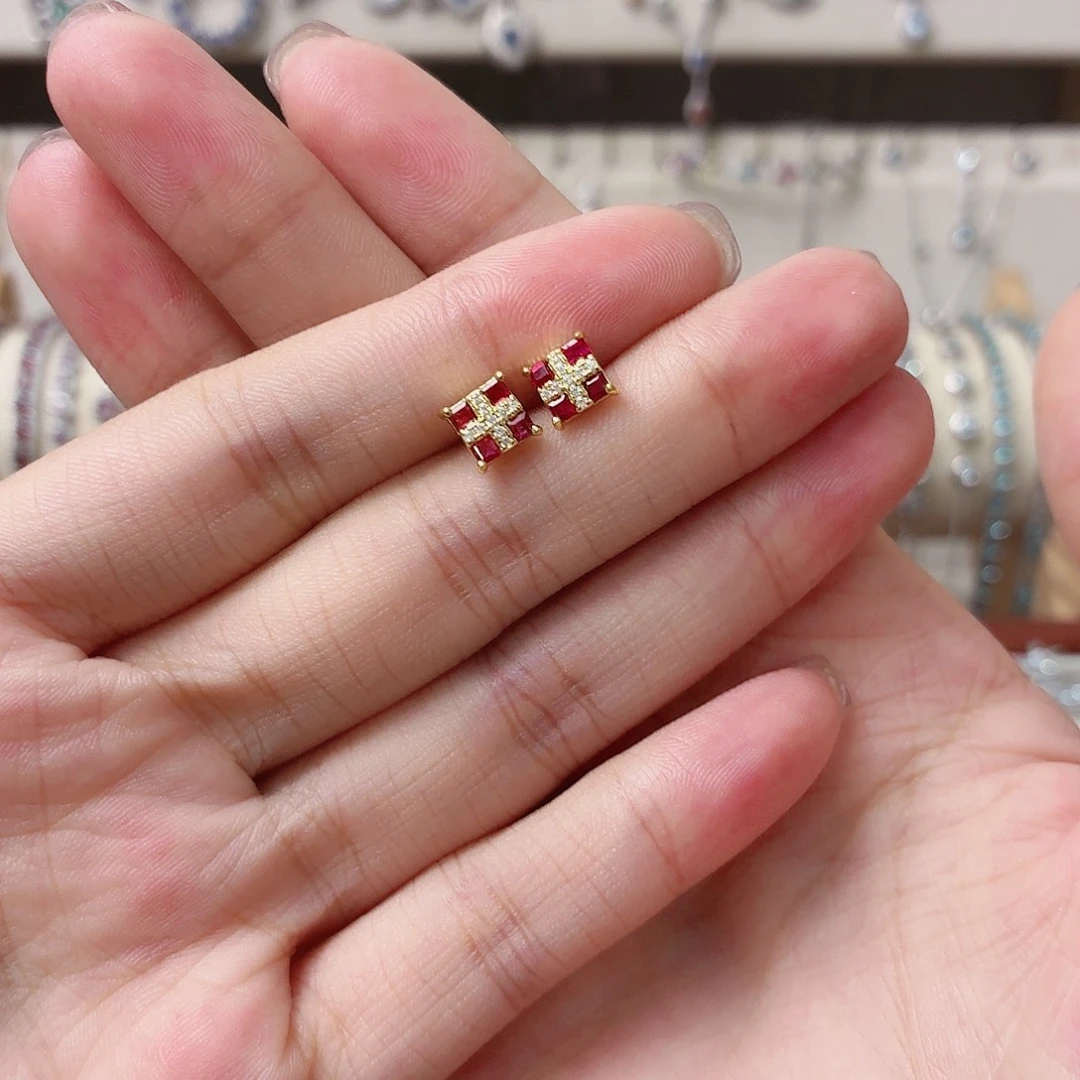 银S925镶嵌耳饰红宝石
