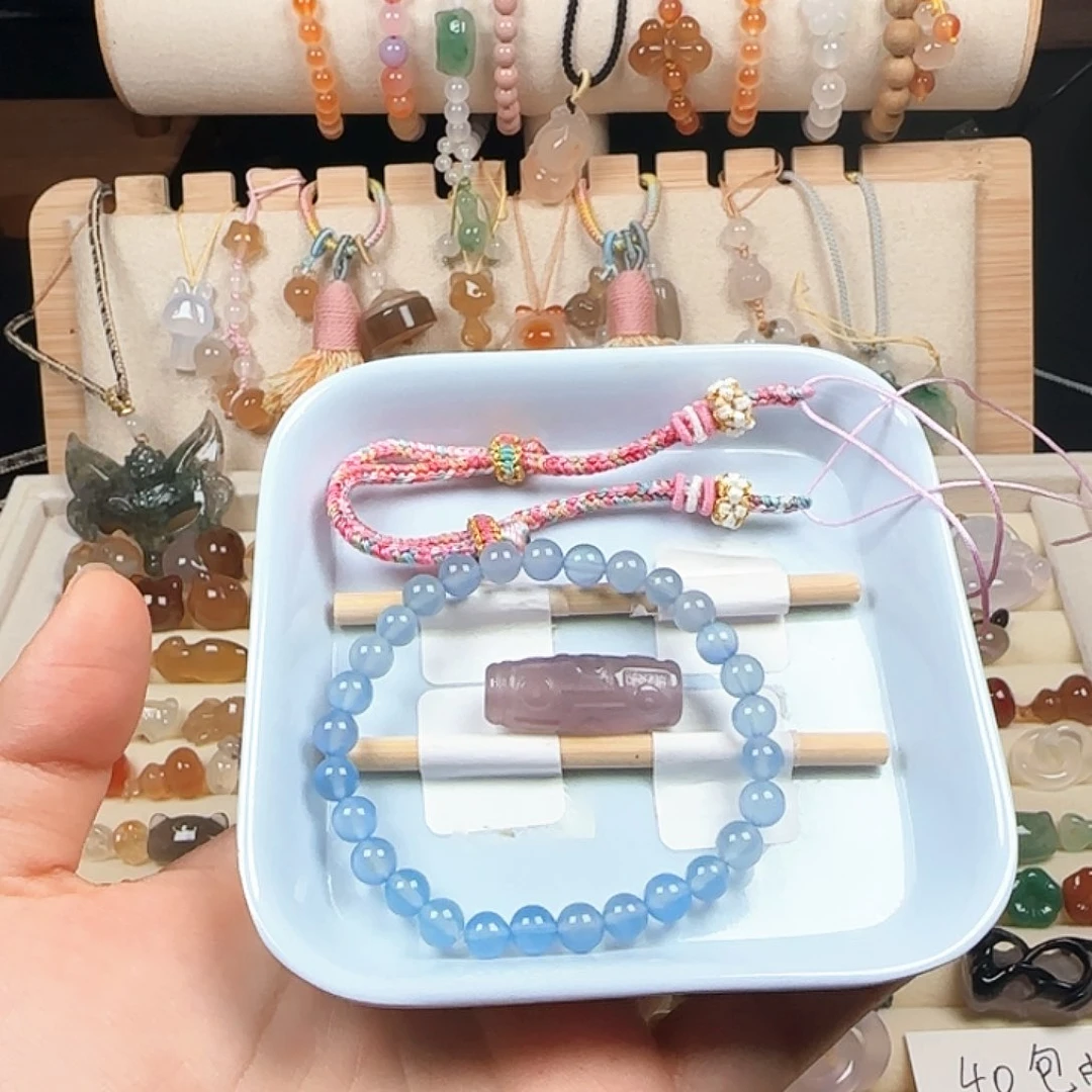小***宝玛瑙/玉髓颈饰未镶嵌