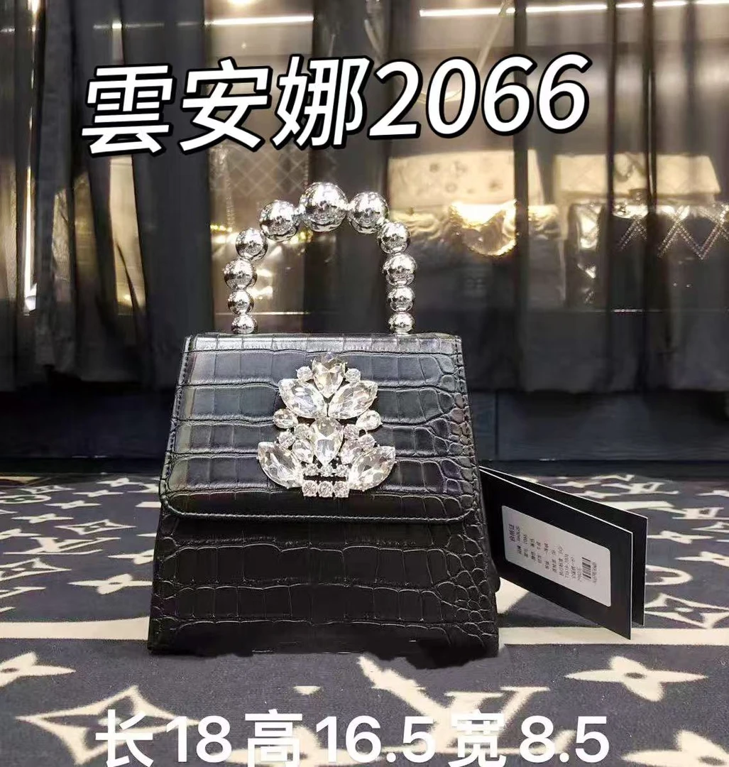 YUNANNA/雲安娜女士压纹轻奢重工手提斜跨时装包2066