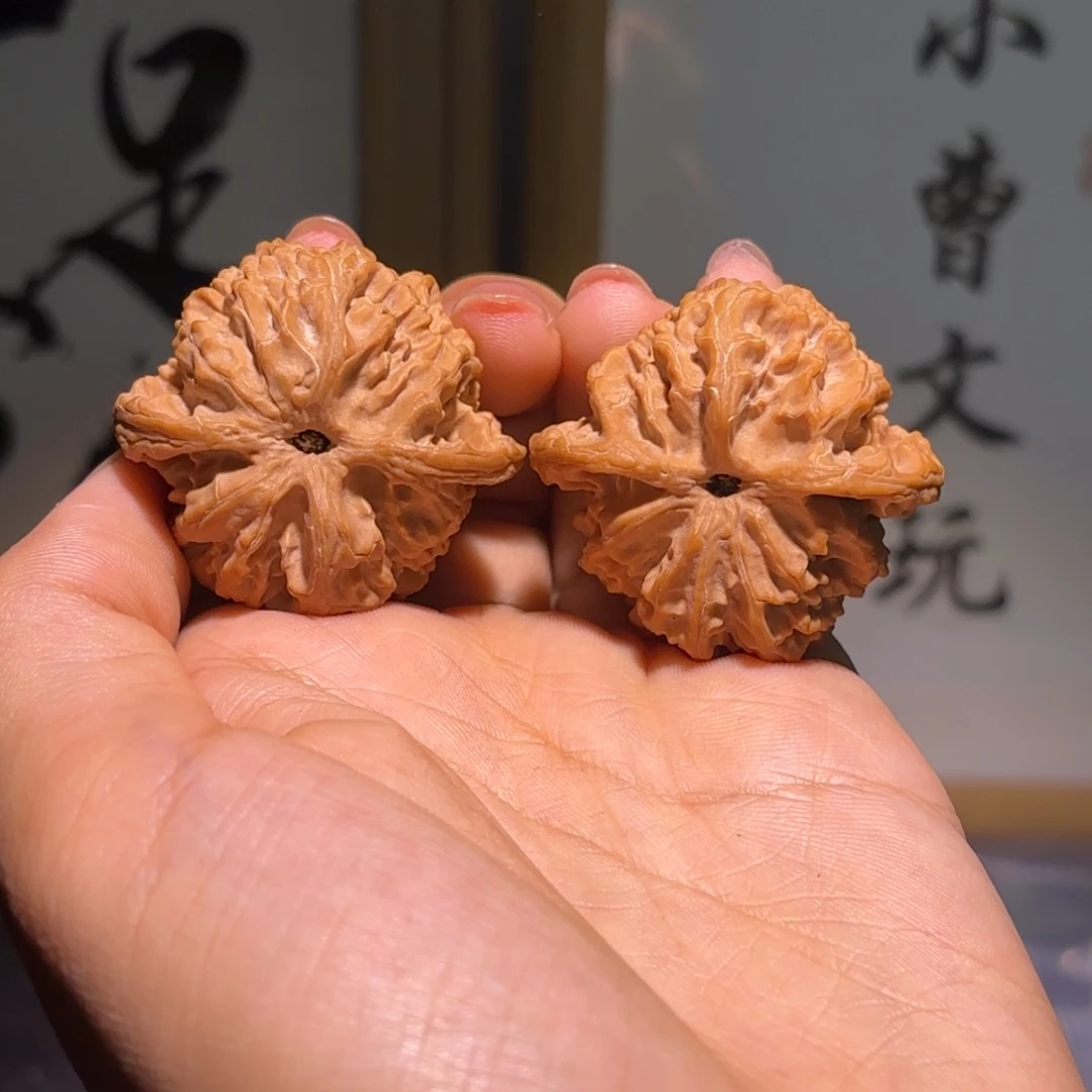 t***吊坠文玩核桃40尺苹果园