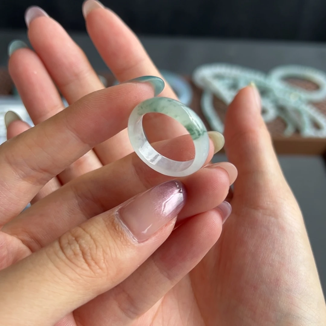 翡翠戒圈未镶嵌175号 戒圈买断20