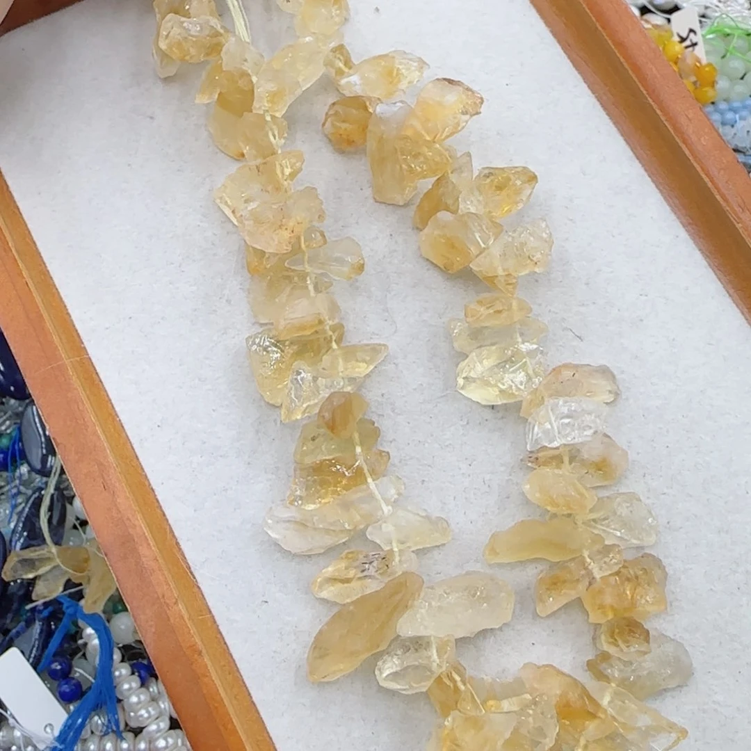 玛瑙/玉髓未镶嵌珠宝半成品巴西原矿黄水晶边孔一条