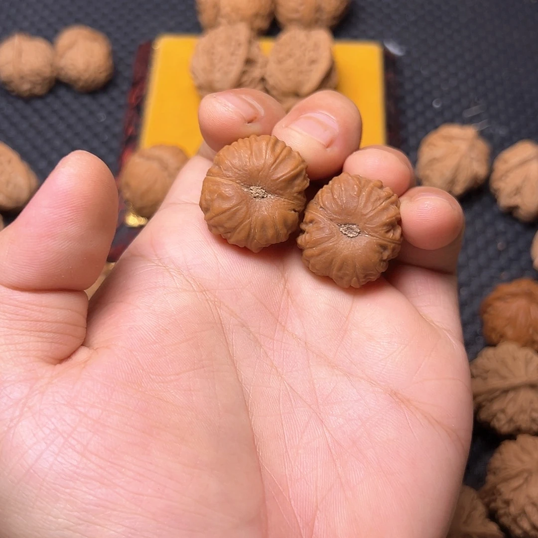 文玩核桃吊坠小南瓜