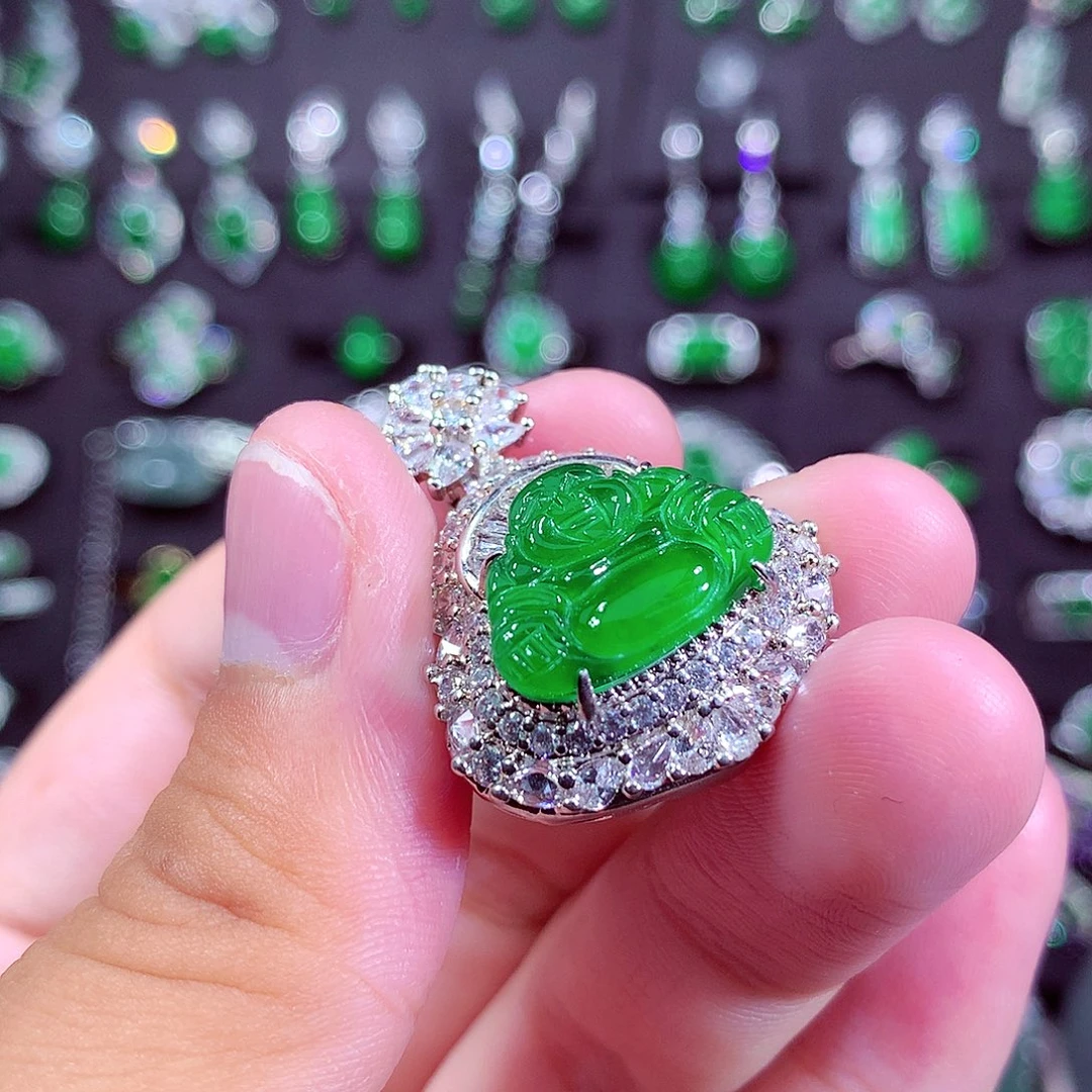 颈饰未镶嵌翡翠天然