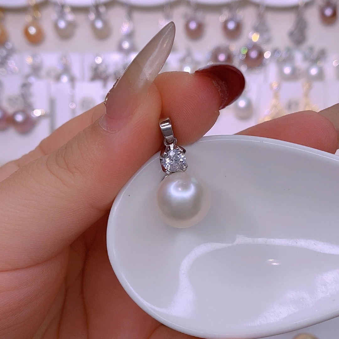 颈饰淡水珍珠未镶嵌