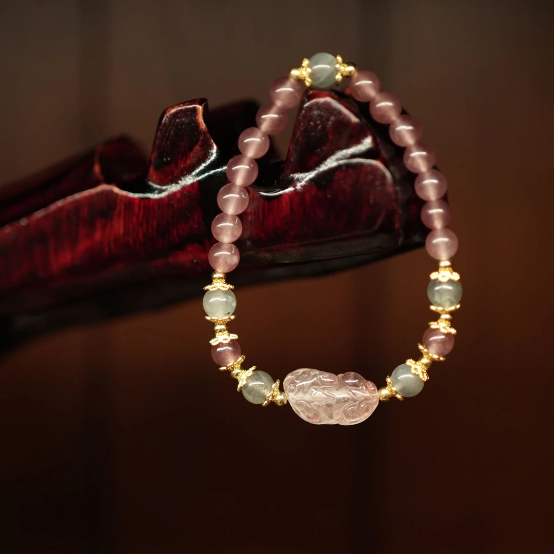 天然水晶草莓晶貔貅手串国风百搭