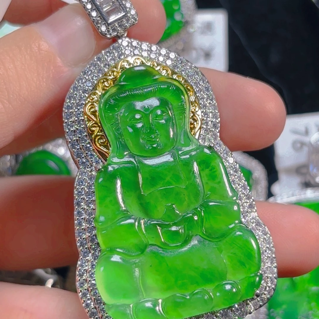 翡翠颈饰未镶嵌观音