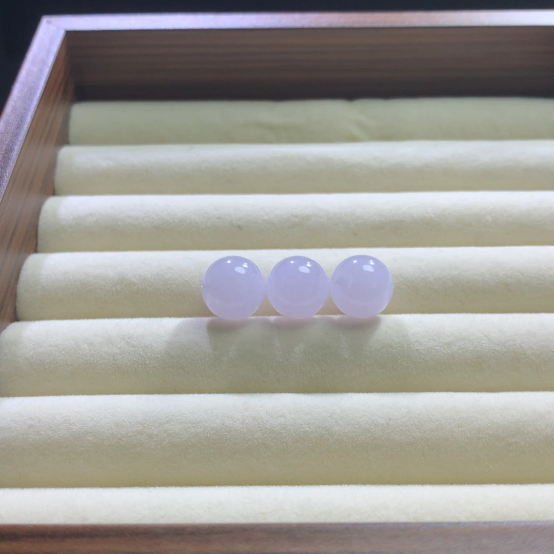 翡翠未镶嵌手串卡10  （一颗1500）