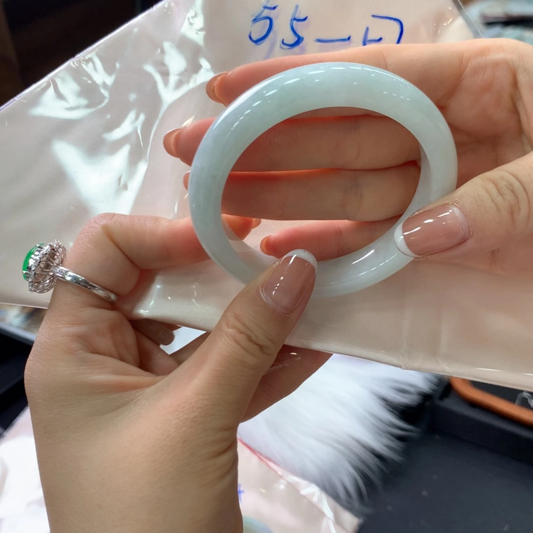 未镶嵌手镯翡翠翡翠