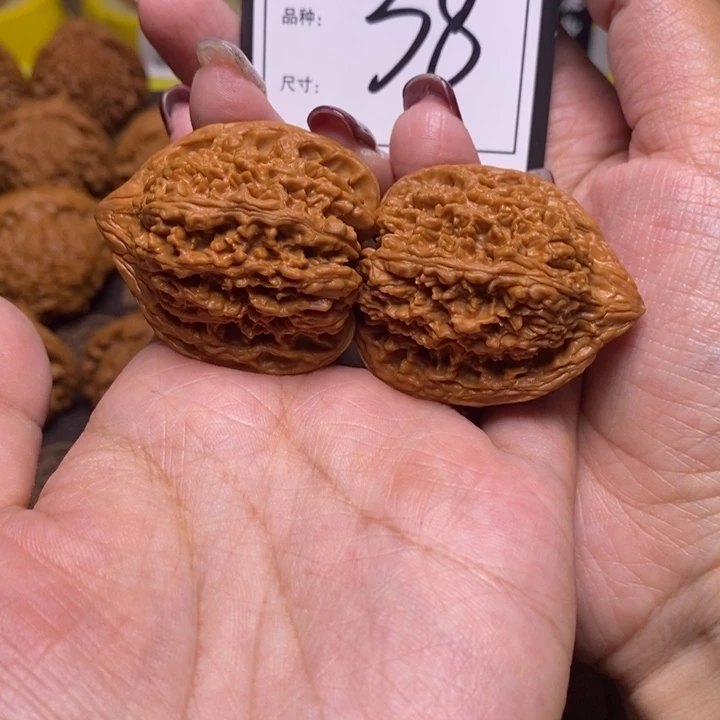 文玩核桃吊坠35满天星38