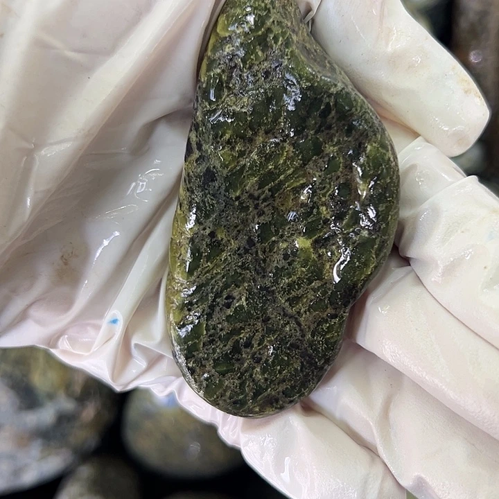 邓***柱合金查罗石藏玉藏玉