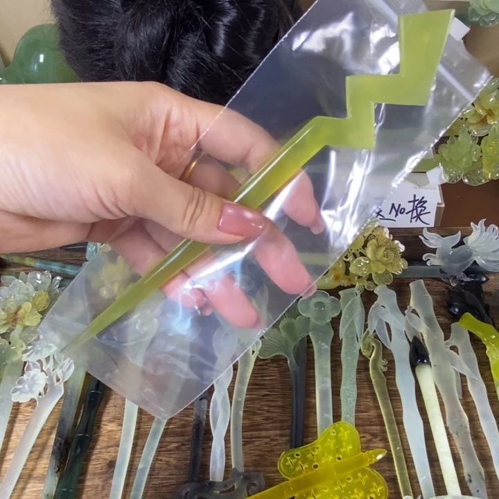 蛇纹石玉未镶嵌发饰