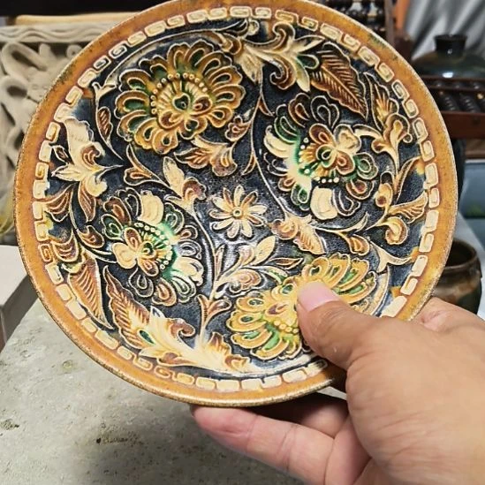 康***生玻璃颈饰一个三彩大碗
