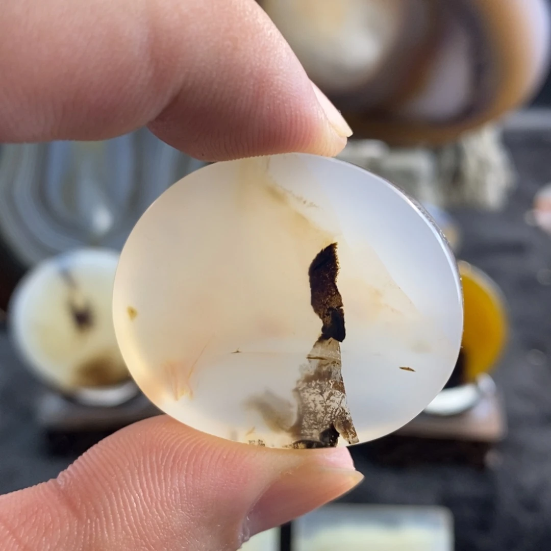 玛瑙/玉髓颈饰合金