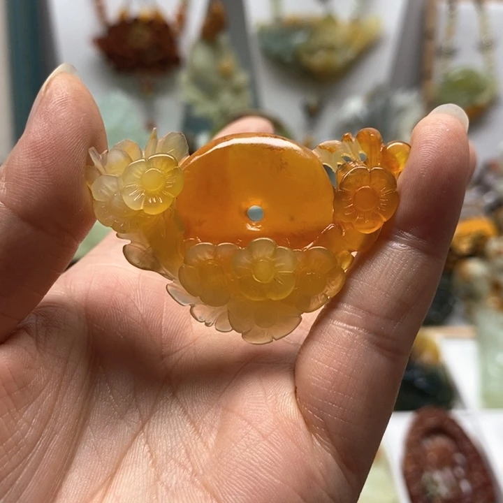 未镶嵌蛇纹石玉颈饰