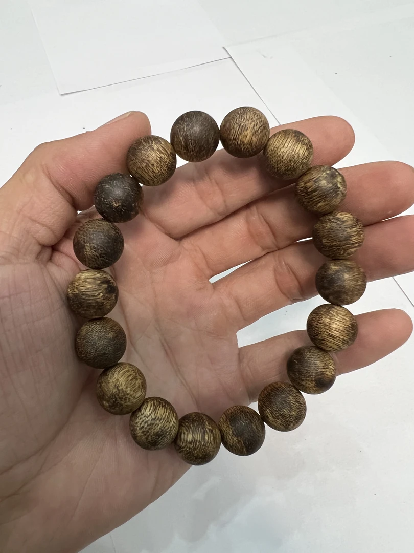 D.H棋楠沉香1.2圆珠单圈多样性发一