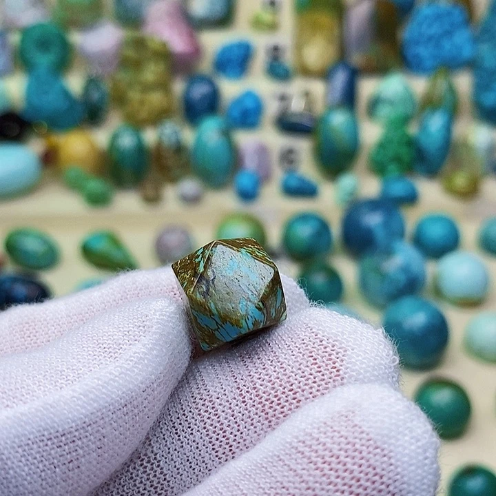 绿松石未镶嵌配饰