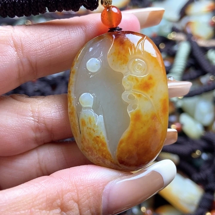 和田玉颈饰未镶嵌