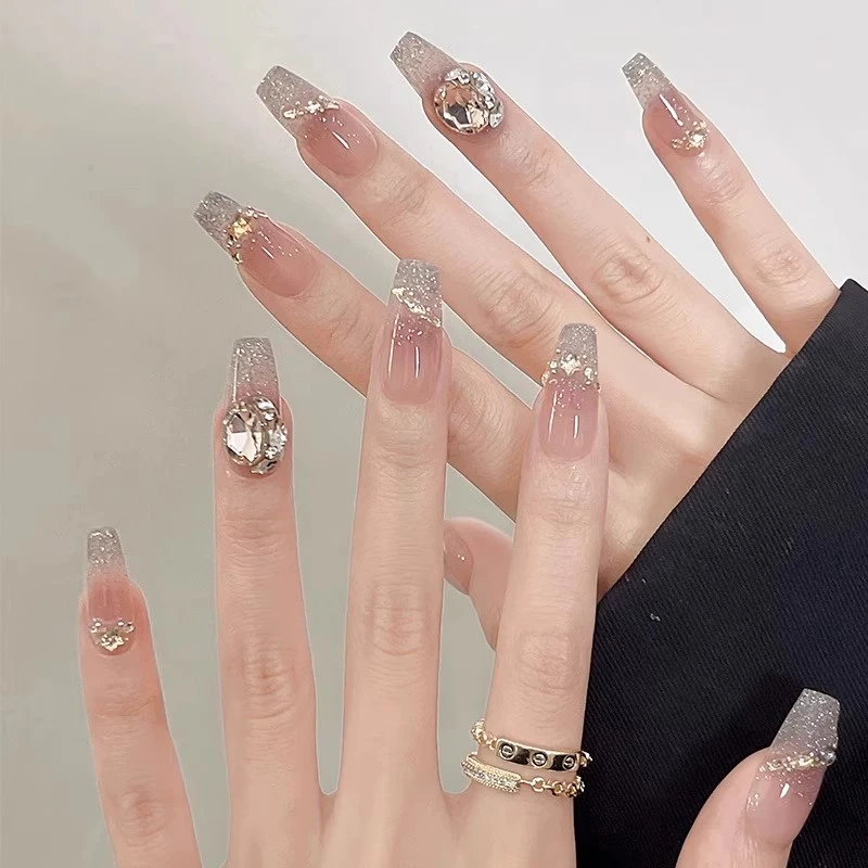 纯手工穿戴甲美甲贴片2025新年款精致闪钻星链美甲显白气质美妆贴