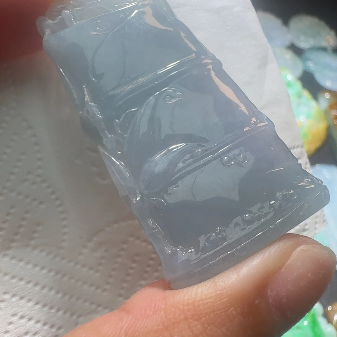 翡翠未镶嵌颈饰吊坠