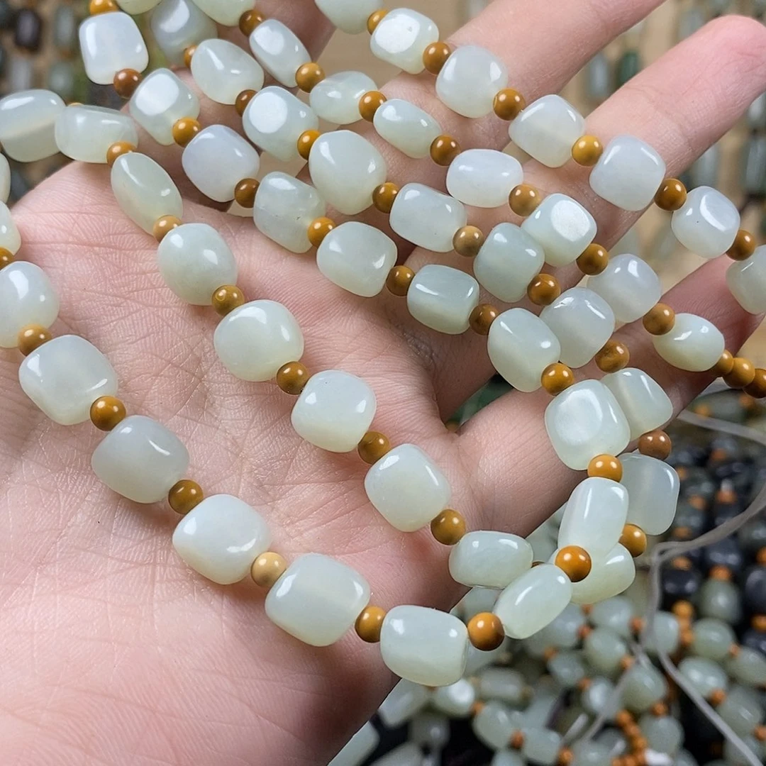 →***和田玉未镶嵌颈饰