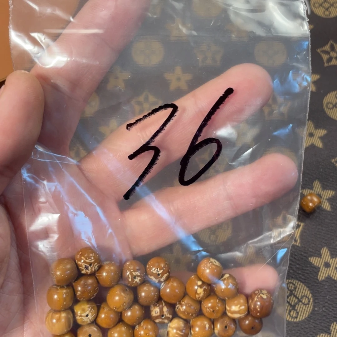 手串紫金鼠9.5实心散珠30颗36