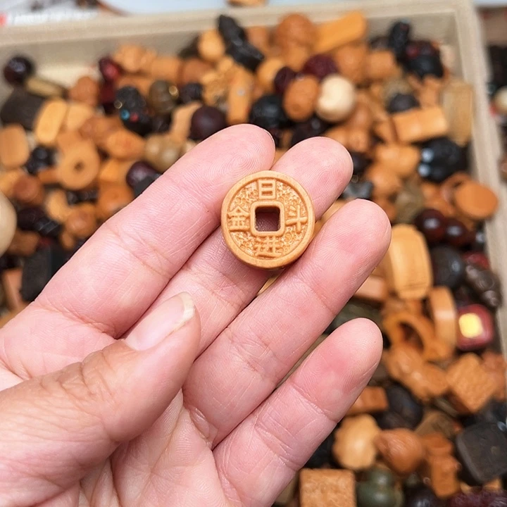 大叶紫檀（黑酸枝木类）米*