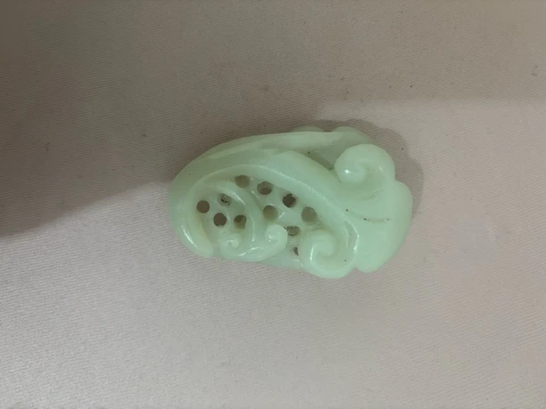 精美天然和田玉手把件