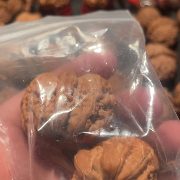 文玩核桃把件睡***觉苹果园