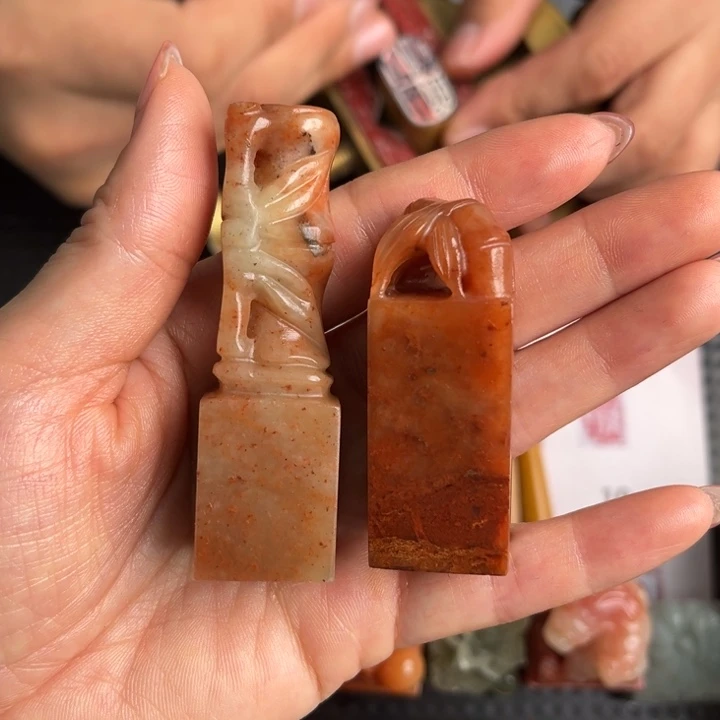 路***师寿山石印石现场纯手工制作工艺精美