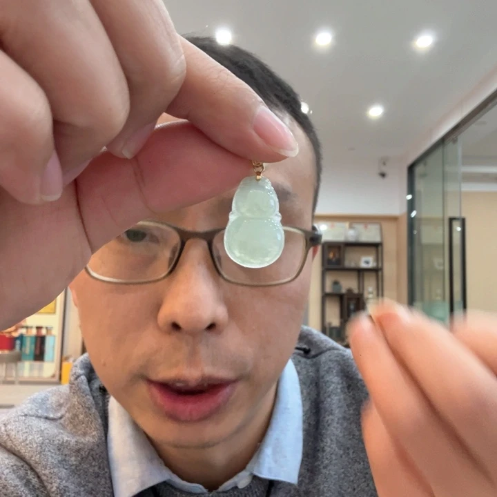 翡翠未镶嵌颈饰缅甸翡翠吊坠