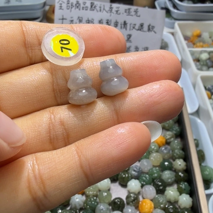 未镶嵌和田玉珠宝半成品