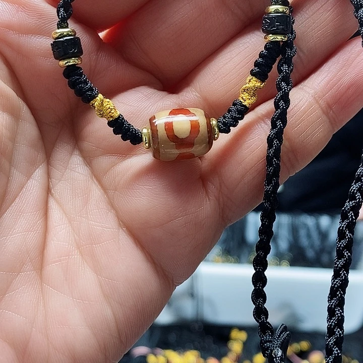 玛瑙/玉髓颈饰合金