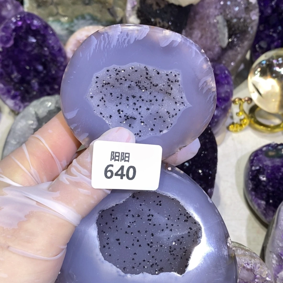 未镶嵌水晶大型摆件（非配饰）