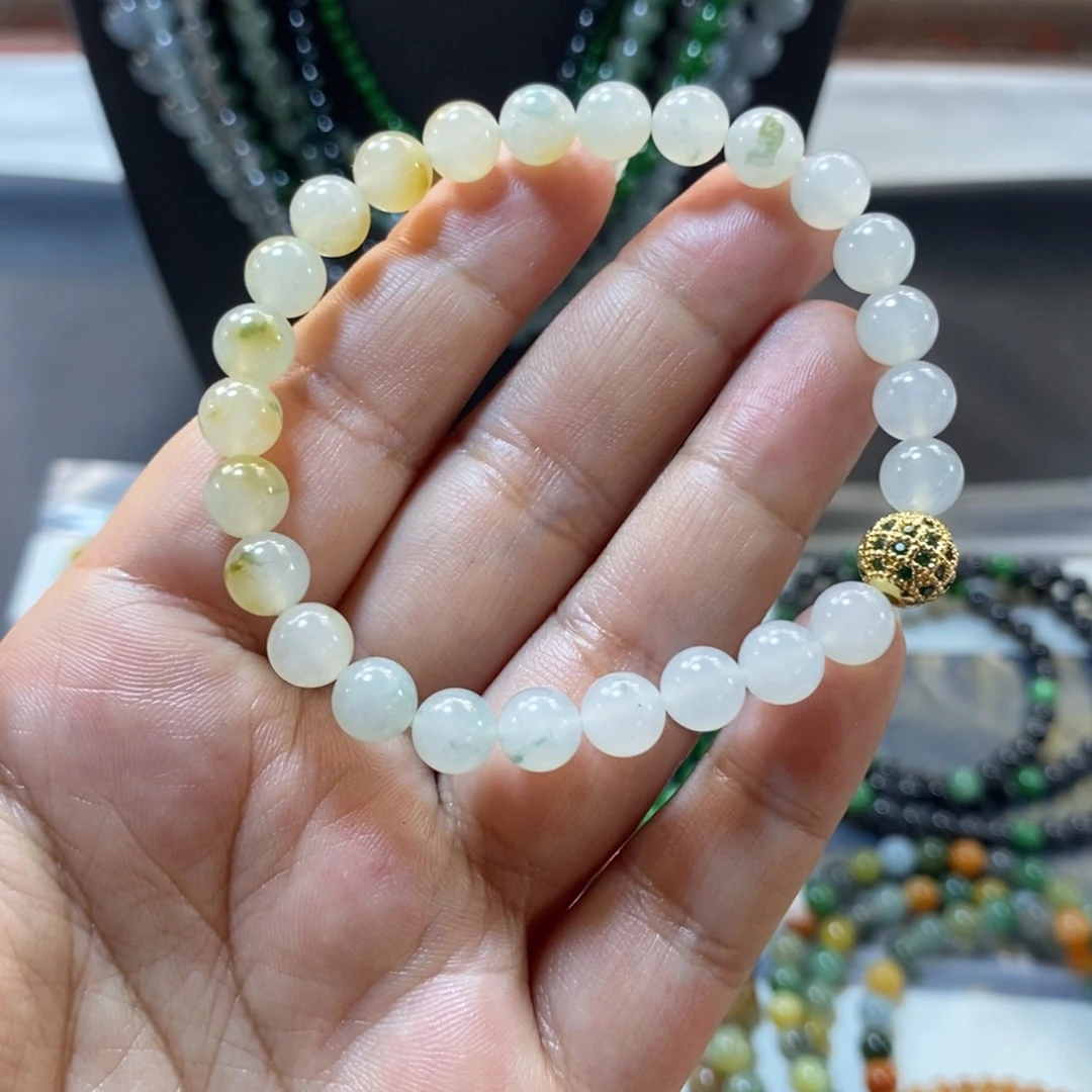 定制翡翠未镶嵌手串