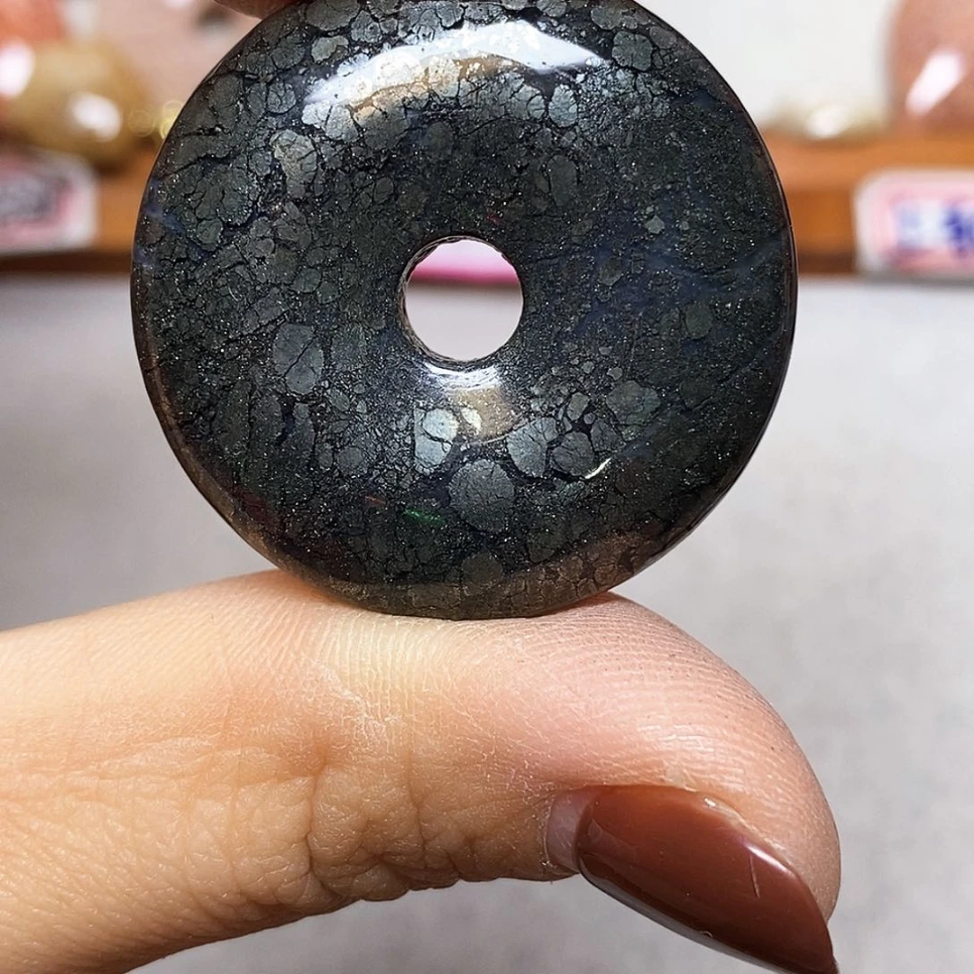 硅化玉颈饰未镶嵌百***灵