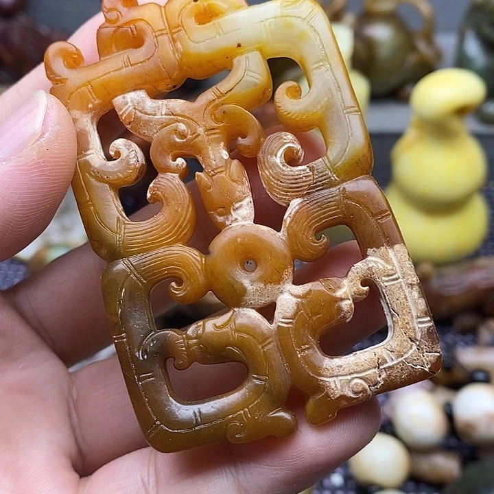 未镶嵌蛇纹石玉颈饰