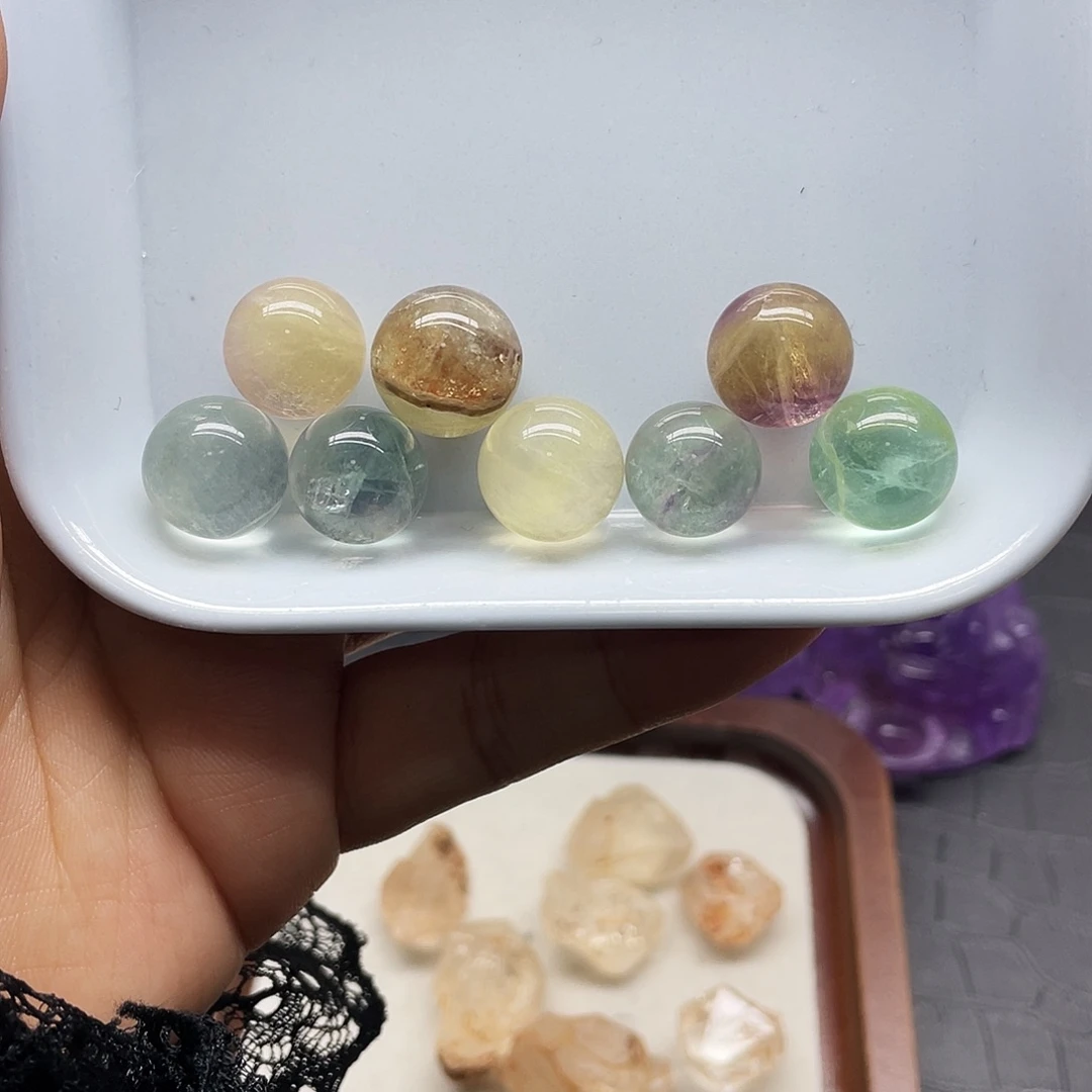 水晶未镶嵌珠宝半成品8