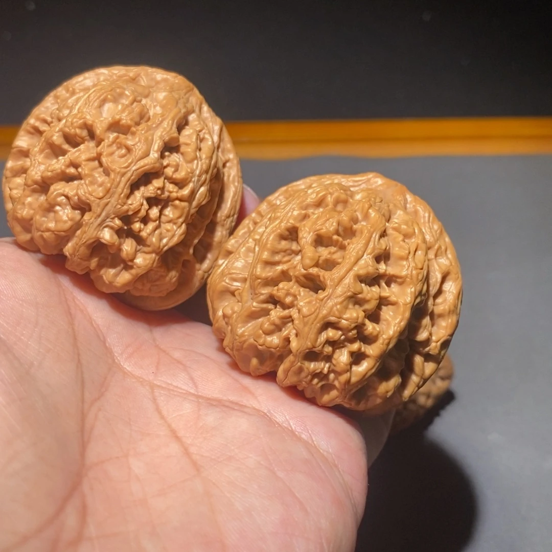 文玩核桃把件47粗筋
