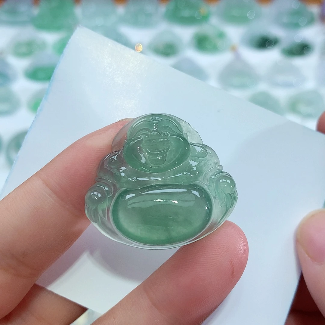 颈饰未镶嵌翡翠佛