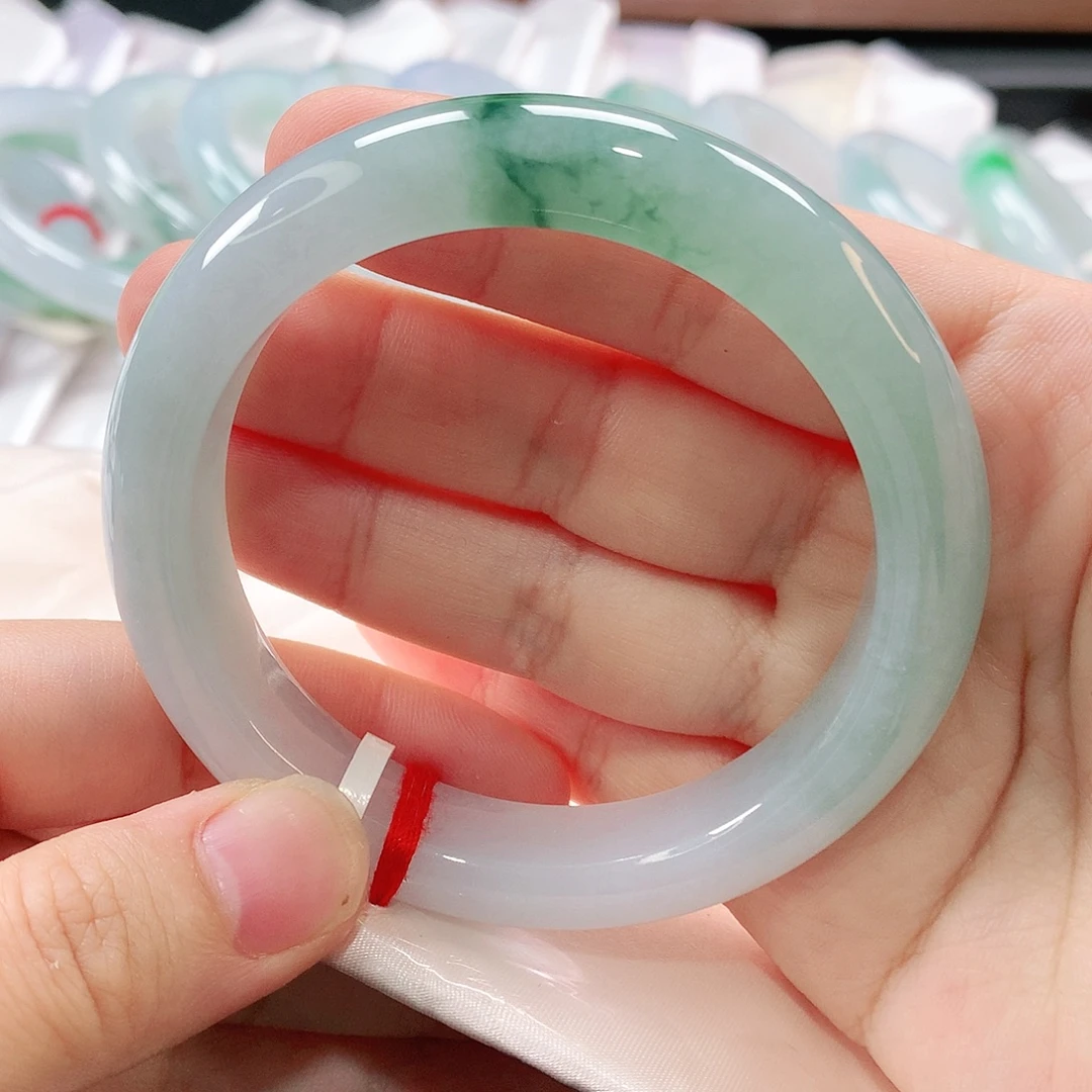 翡翠未镶嵌手镯缅甸天然翡翠手镯