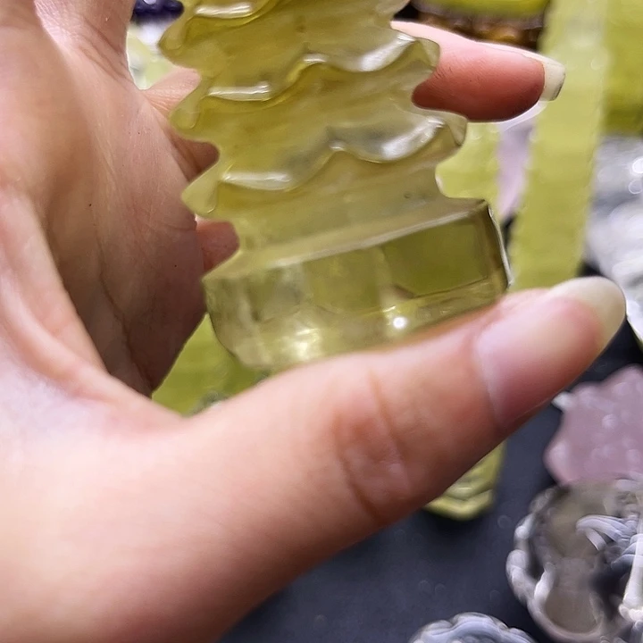 婁***婁未镶嵌珠宝半成品水晶摆件