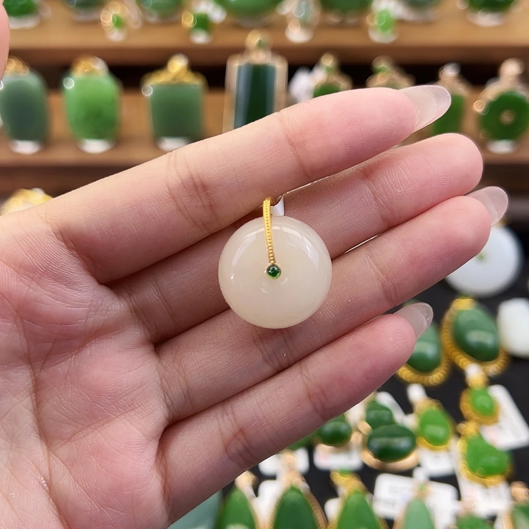 和田玉18K金镶嵌吊坠(不含链)熟藕粉平安扣20mm