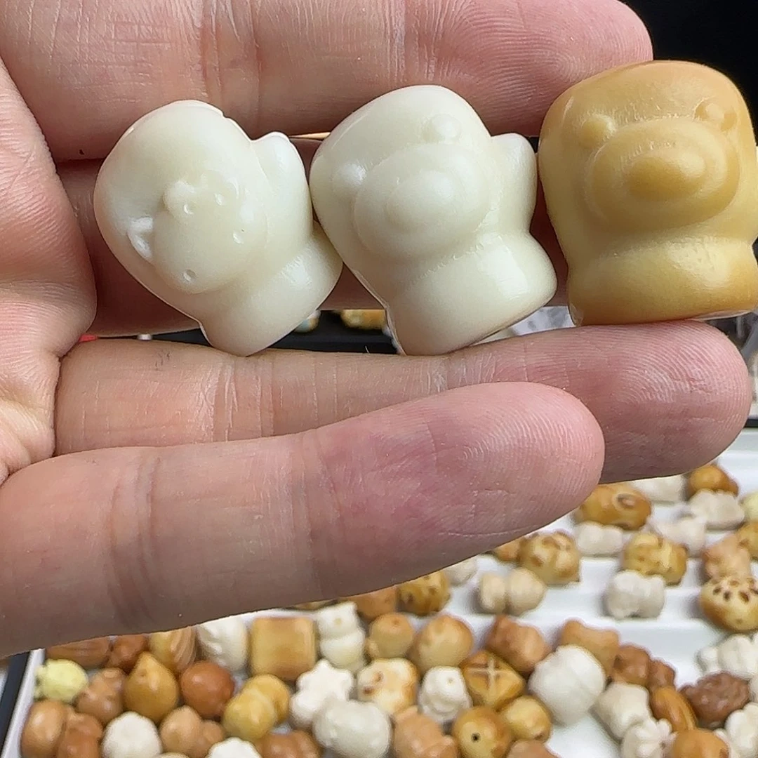 菩提根/象牙果吊坠全品手套10颗（备注款式和颜色）