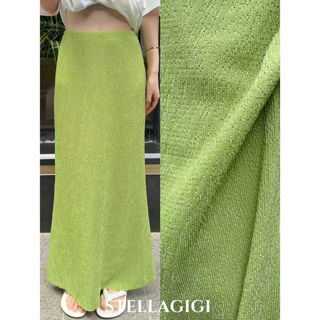 SG / 郭幂幂 SS 高级感重工 高腰显瘦褶皱肌理纹鱼尾裙Q-20250486